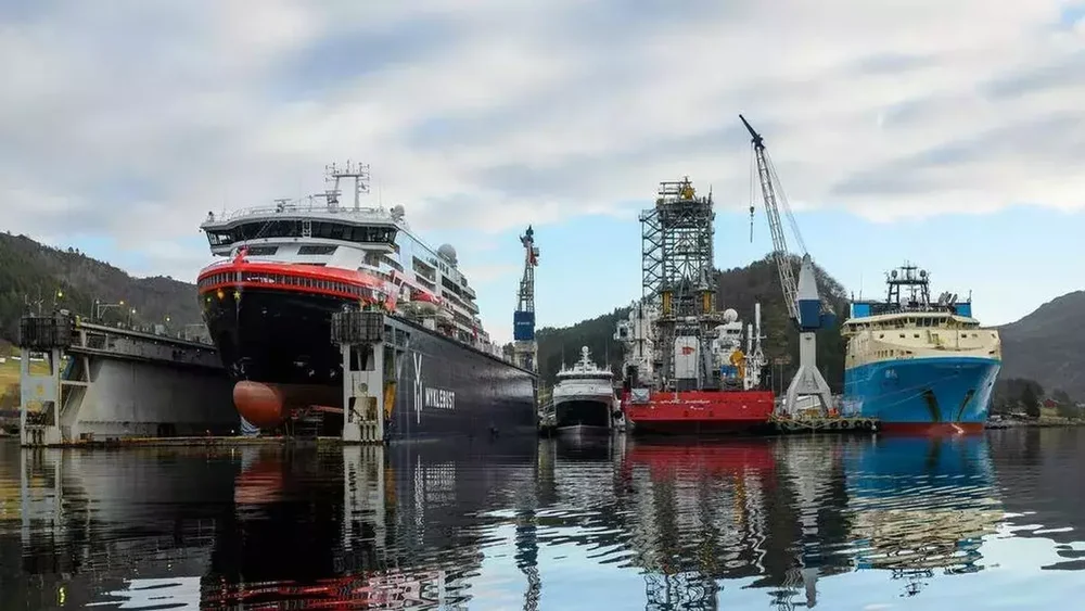 Myklebust Verft Hurtigruten foto 32d54dee98d9214bae8e2fa30768ddaf