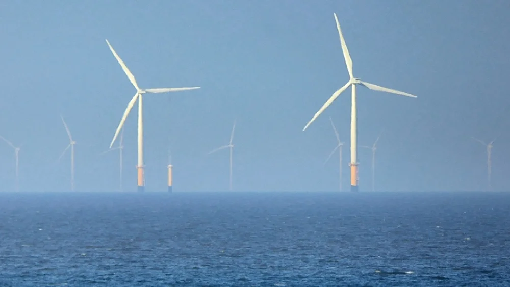 Wind Turbines at Rhyl Flats geograph org uk 4443736 1