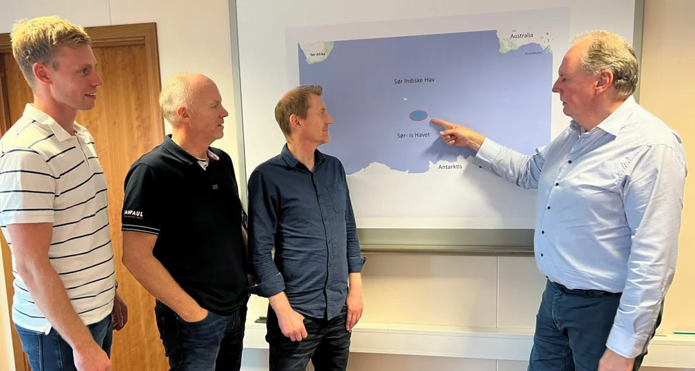 Thomas Gjerde salg Paul Endre Sætre design Jarl Åge Vågsholm prosjektledelse design og Svein R Gjerde CEO foto Marin Teknikk