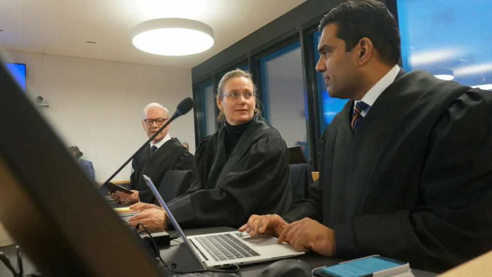 Sølvtranssaka fr Imran Haider Martha Nordal sjåmannsorg Knut Walle Hansen maskinistforbundet foto Ogne