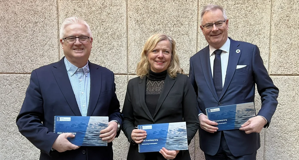 Owe Hagesæther Kirsti Slotsvik og Tor Arnesen Foto Blått Kvantesprang