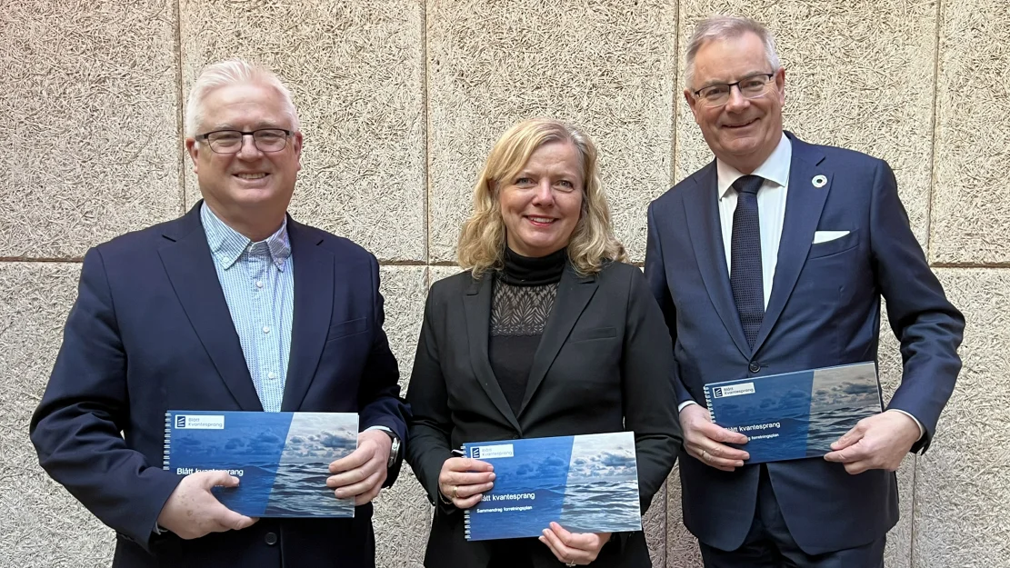 Owe Hagesæther Kirsti Slotsvik og Tor Arnesen Foto Blått Kvantesprang