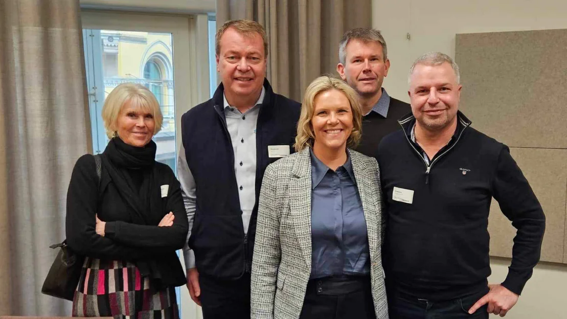 Lars Oscar Fossen Øvstegård Hilde Midthjell Terje Bø Sylvi Listhaug Geir Høydalsvik foto privat 11