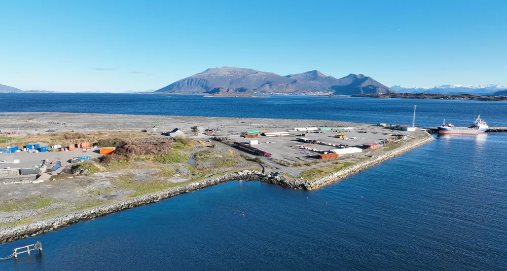 Gjøsund dronefoto foto giske kommune 11