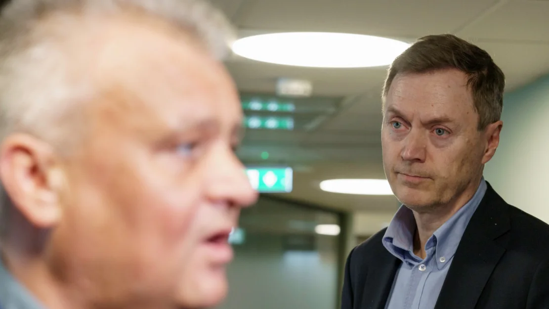 NTB y G Yhysh5 M0k 1