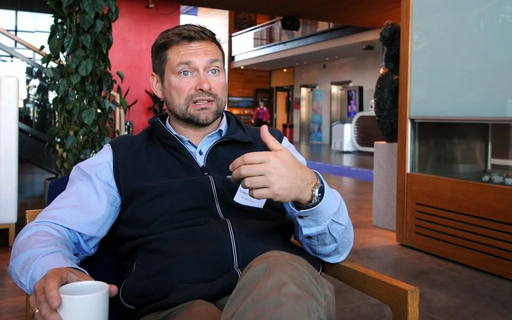 Island offshore tommy walaunet 44