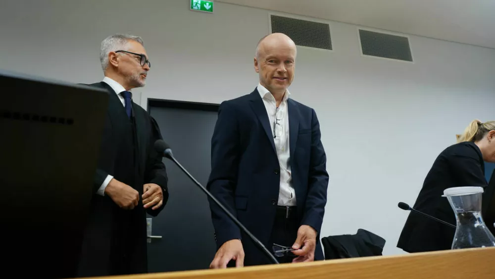 Advokat Nils Grytten havnefogd Ole Christian Fiskaa advokat Marthe Strandsmann Urvik foto Ogne