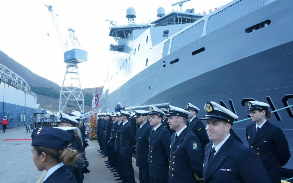 Kystvaktdaap vard langsten nov 2022 mannskap foto Ogne