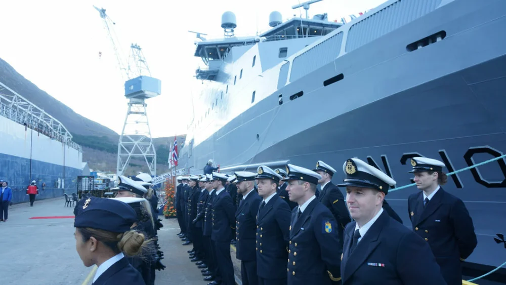 Kystvaktdaap vard langsten nov 2022 mannskap foto Ogne