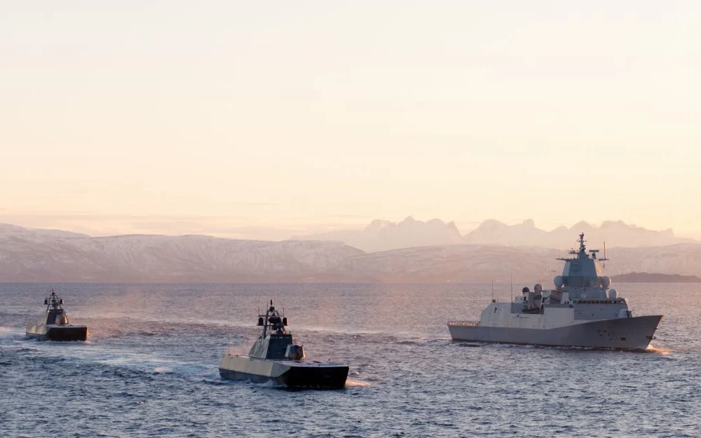 Militaere skip foto sjoforsvaret 11