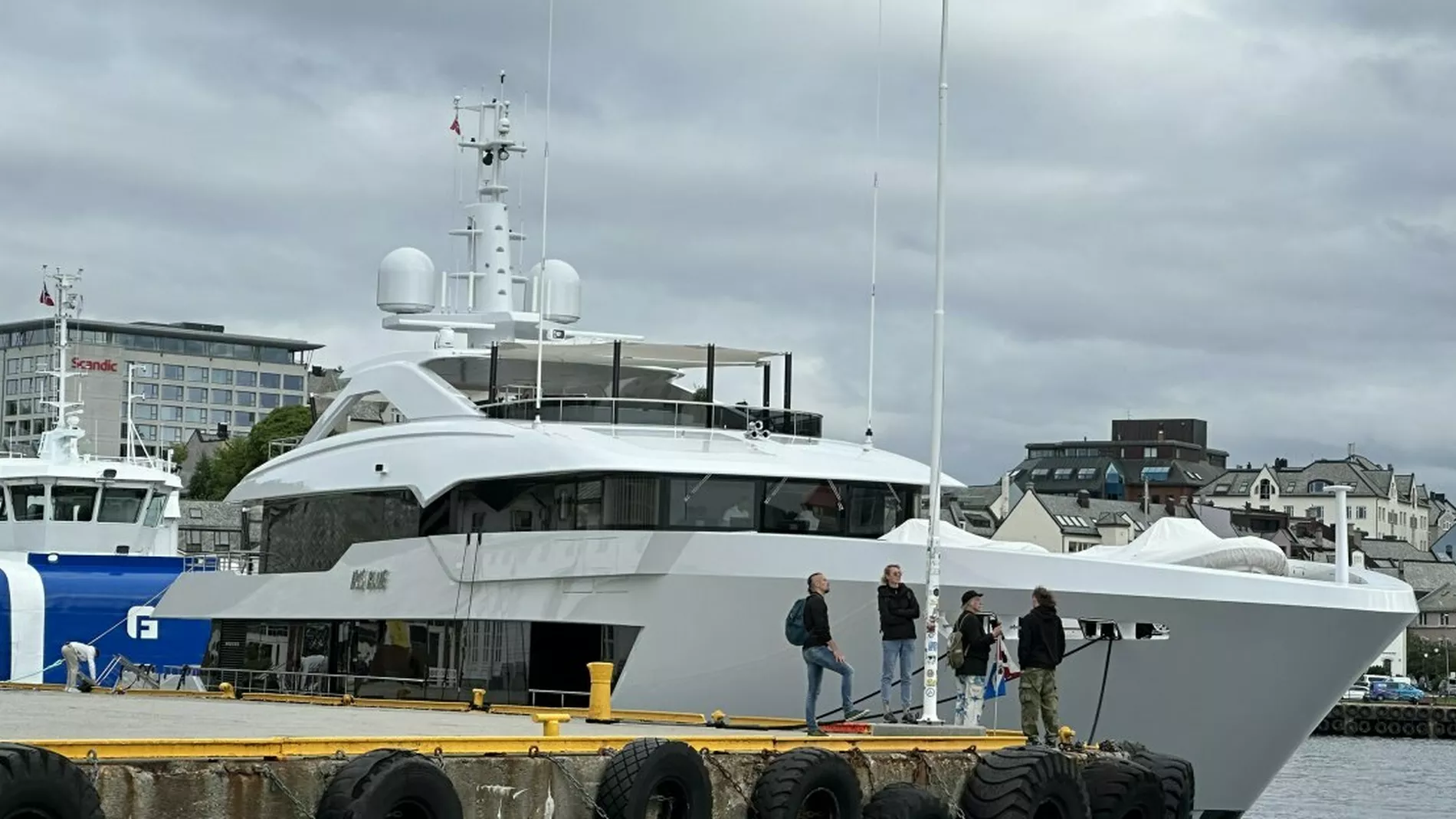 Yacht iris blue alesund foto marius 11