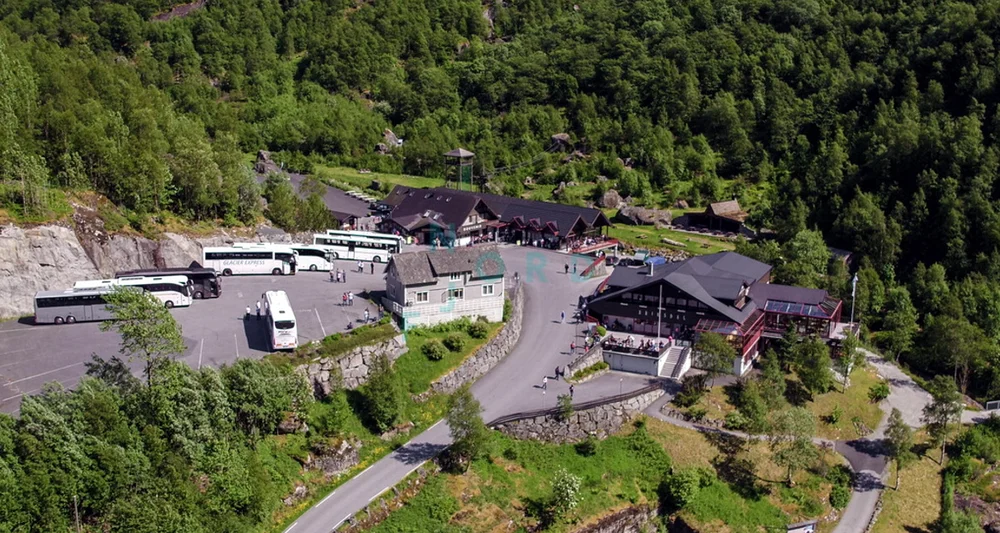 Briksdalsbre Fjellstove oversikt foto Briksdalsbre Fjellstove 11