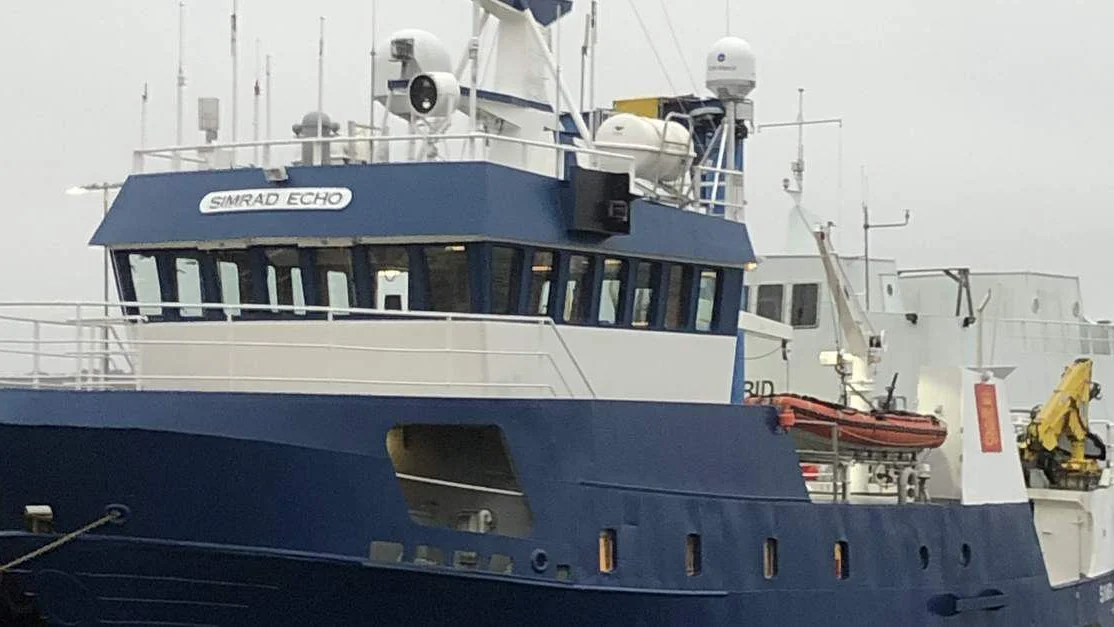 Skal overfoere skipsdata fraa baat til land