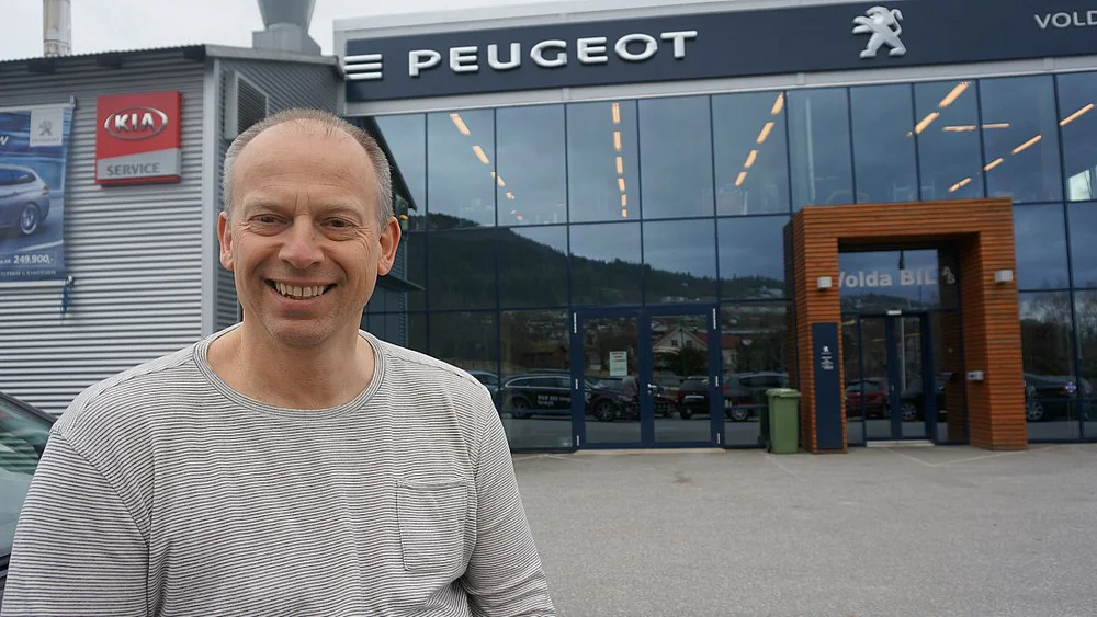 Misser forhandlarstatus lovar toeff konkurranse