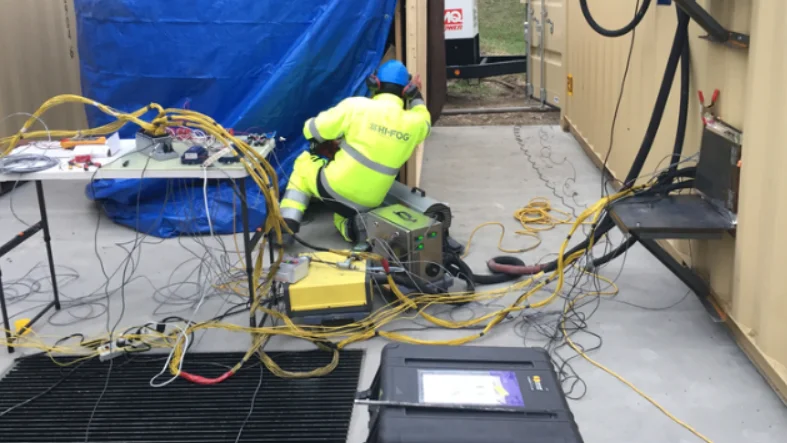 Kjem med raad etter batteribrannen paa MF Ytteroeyningen