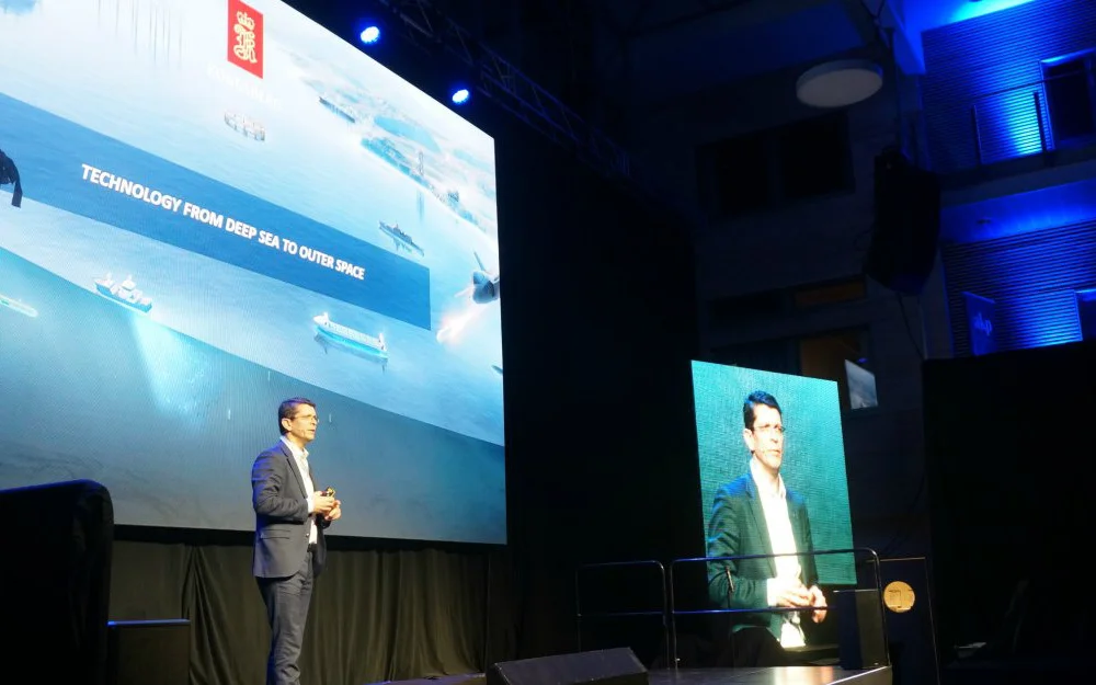 Kongsberg foran skjema