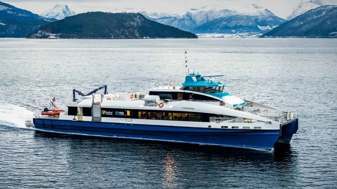 Fjordstrom foto Brodrene Aa