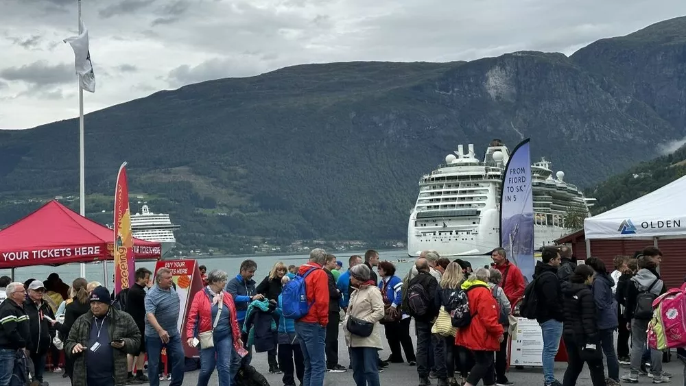 Cruise reiseliv olden foto marius