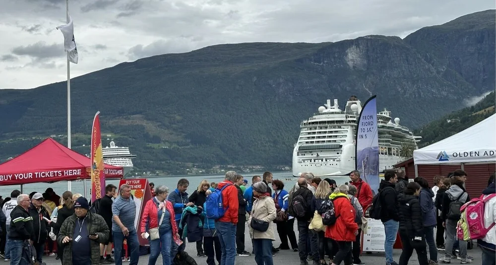 Cruise reiseliv olden foto marius