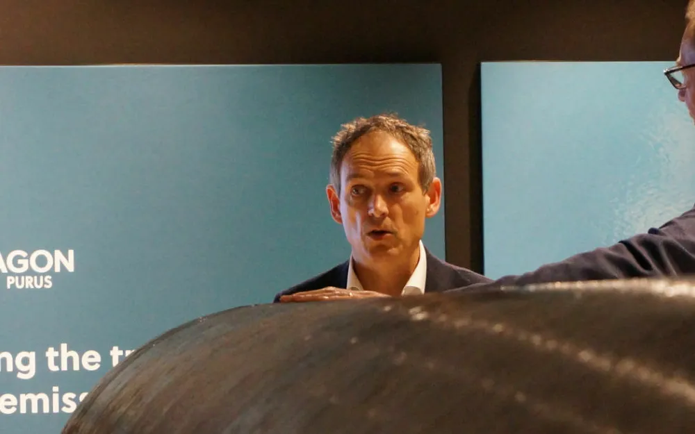 Morten Holum 3 Hexagon Purus Martime foto Ogne