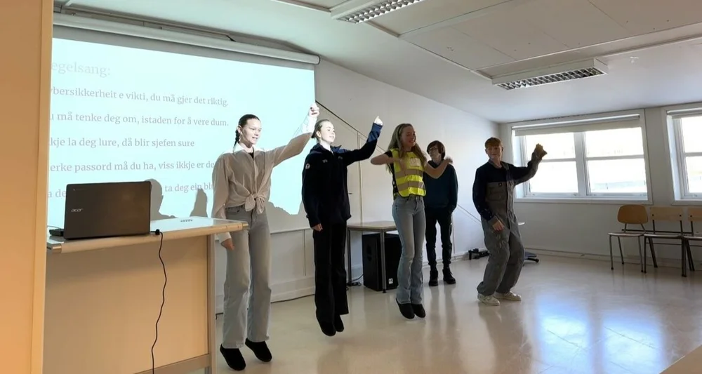 Innovasjonscamp presentasjon 2 foto Marius