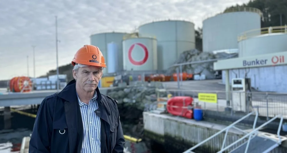 Jan Magnus Kleven - alvorlig - Bunker Oil foto Marius 3