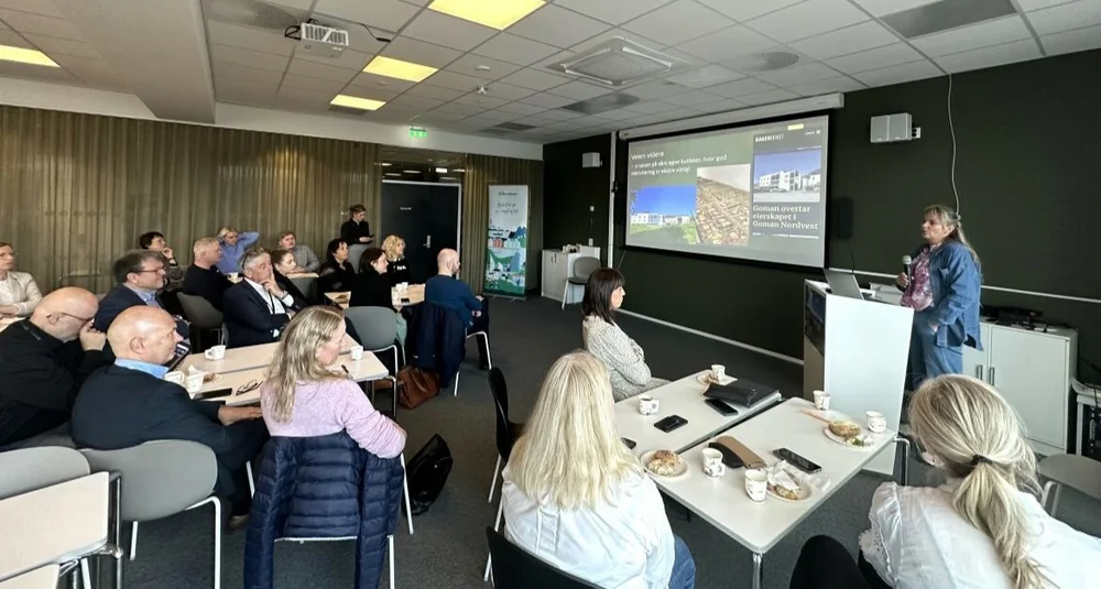 Frokostmote arbeidskraftloftet alesund foto Marius