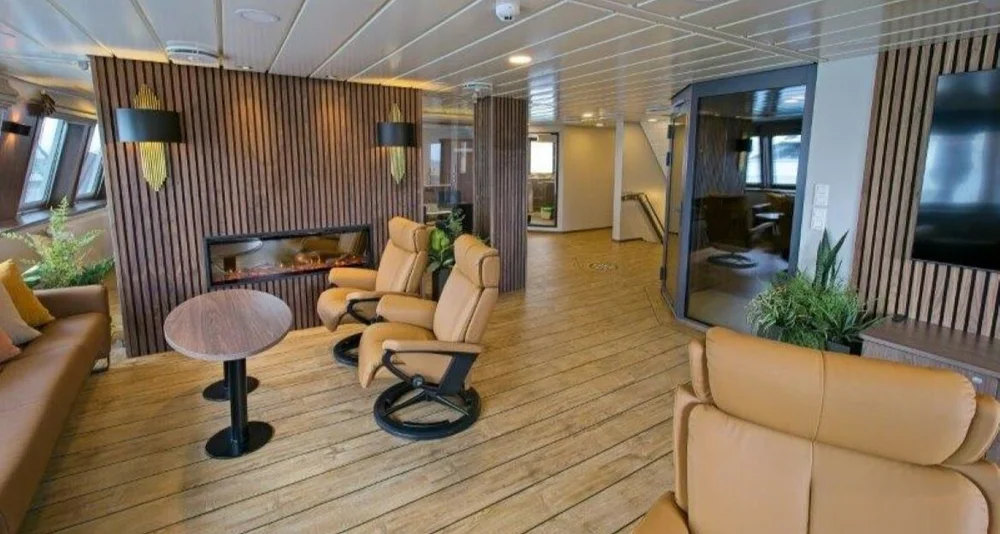 Nye havfisk oppholdsrom Foto foto Karstensens Skibsvaerft