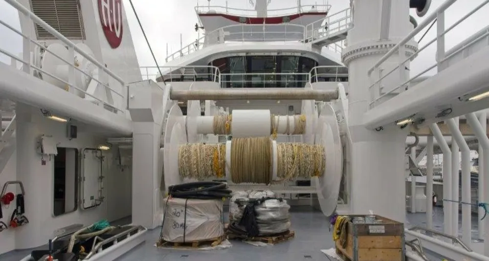 Nye havfisk akerdekk foto Karstensens Skibsvaerft