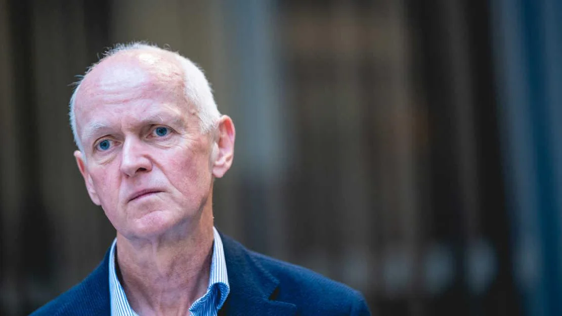 Fleirtalet maa vente til hausten