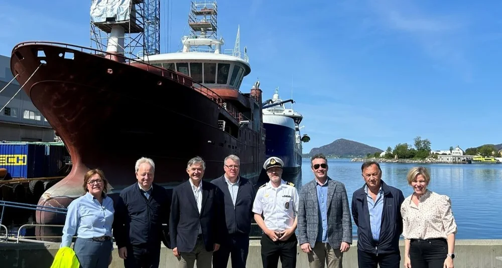 Larsnes Mek og Ulstein samarbeid gruppe pa larsnes foto