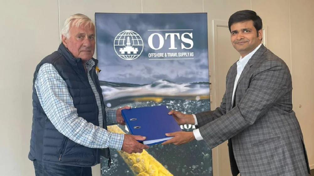 Grunnlegger av OTS Rolf Giskeodegard og CFO i Garware Shashank Gupta foto OTS