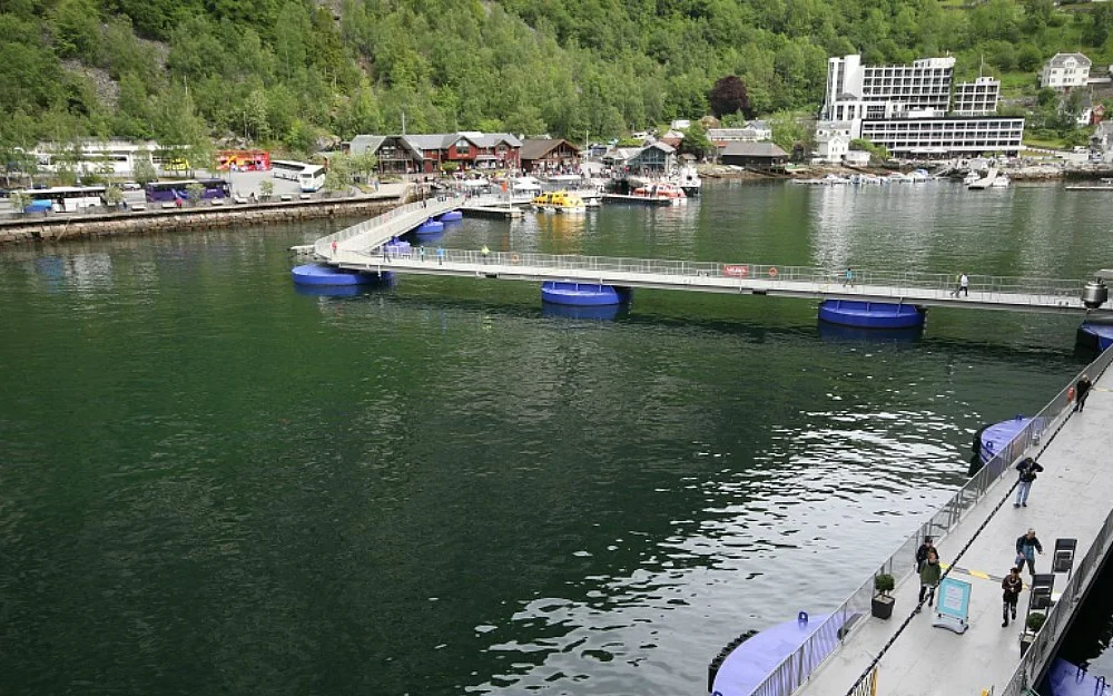 Geiranger Seawalk foto Wikimedia Commons