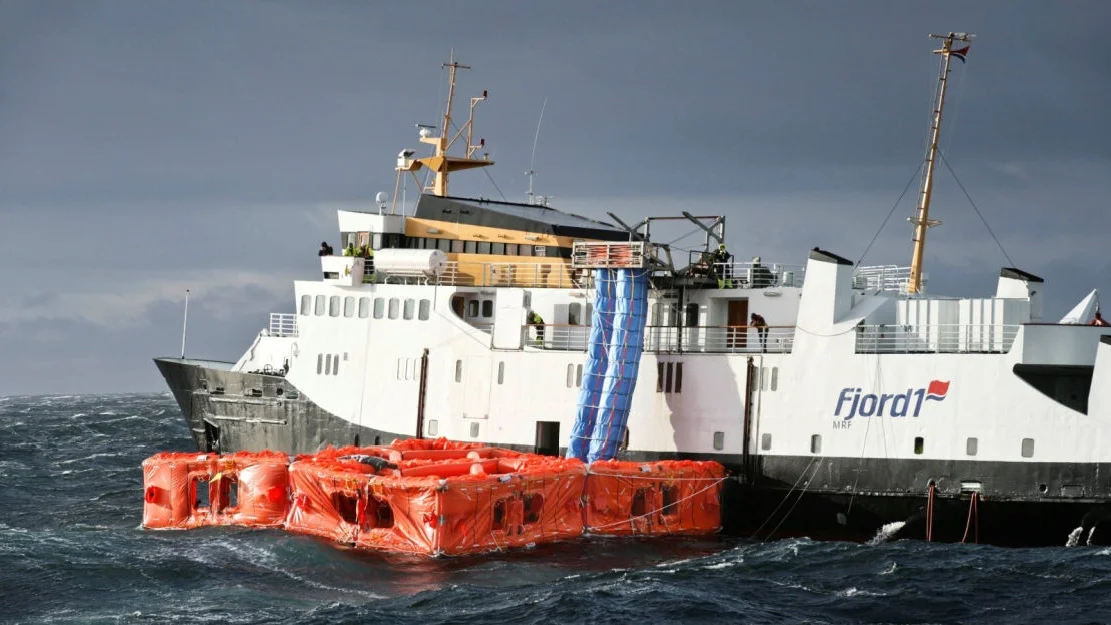 Fjord1 Marin Survitec redningsutstyr 1 foto Survitec