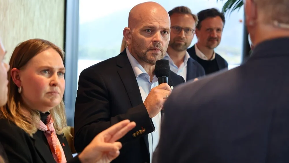 Ase Kristin Ask Bakke Geir Inge Lien Nikolai Astrup Dag Inge Ulstein foto Ogne