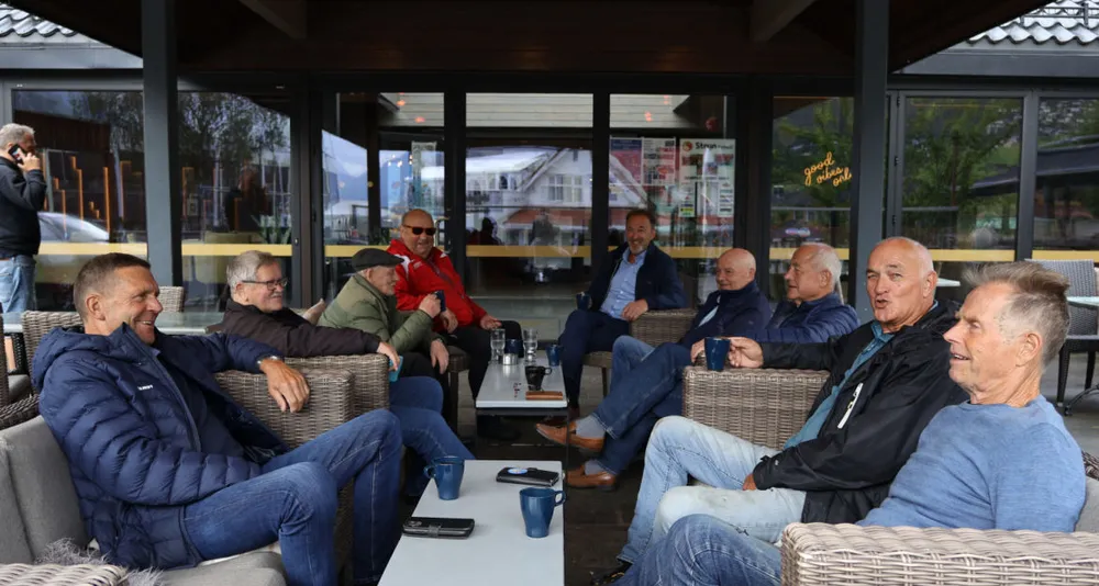 10 timen Isehaug Kafeteria foto Ogne