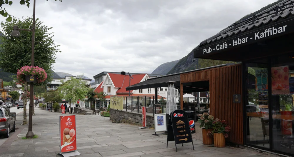 Stryn Kaffebar og Vertshus Isehaug Kafeteri foto Ogne