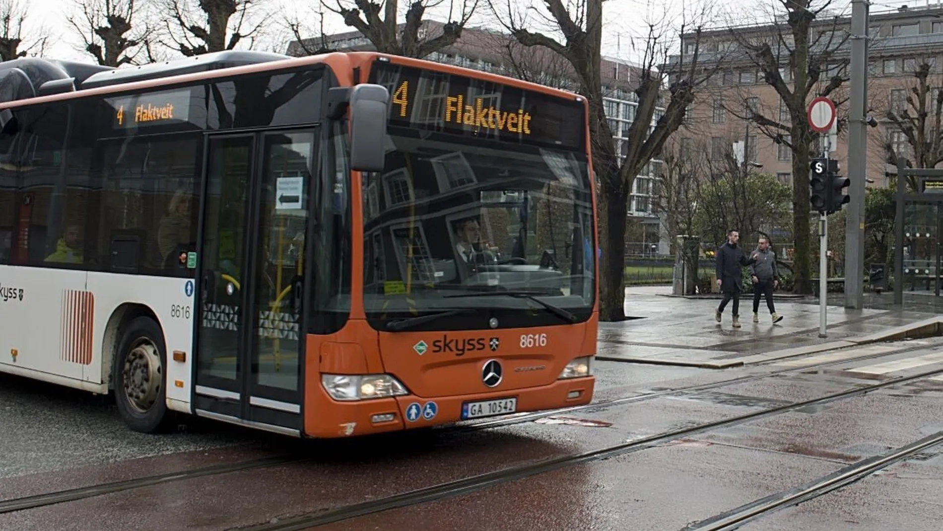 Buss IKKE GJENBRUK foto npk