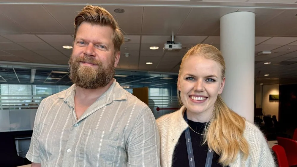 Pal Haugen Anna With Rodstol foto akp