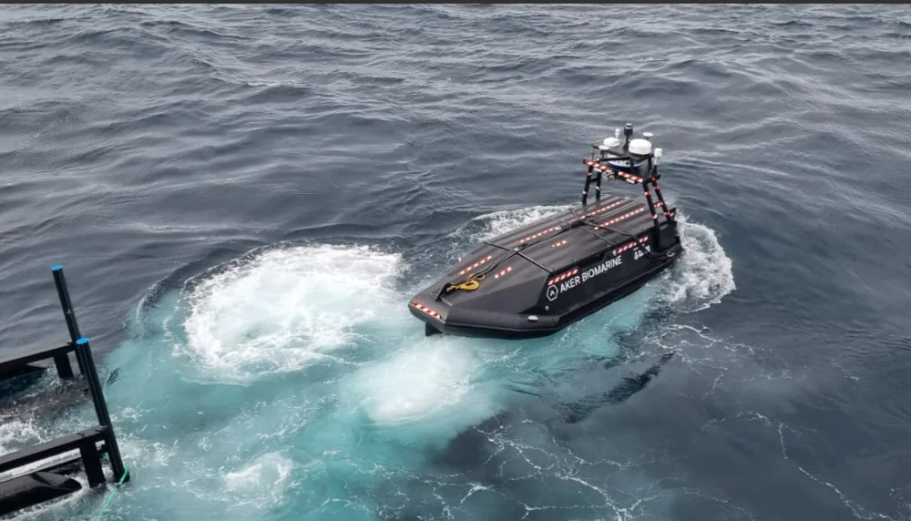 Drone maritime robotis foto aker qrill company