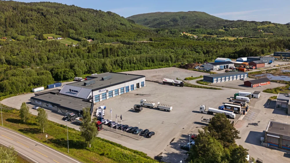 Bilde Hjelset Digeneset Naeringsparke har kjopt tomnt og bygg m Scania som leigetakar