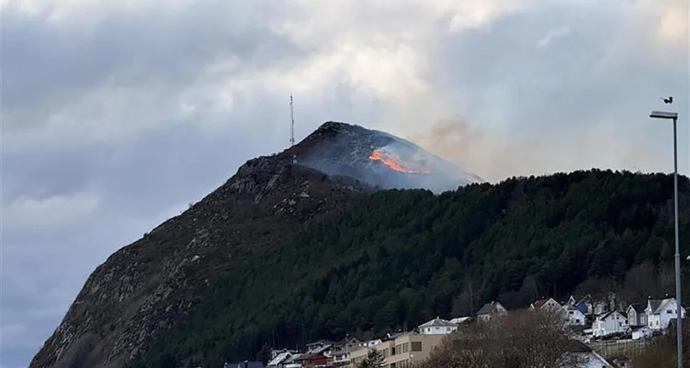 Terrengbrann Tueneset foto alesund