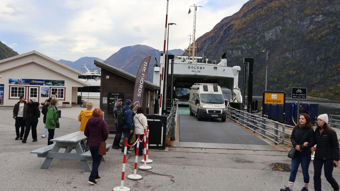 Bolsoy Geiranger haust 25 II foto Ogne