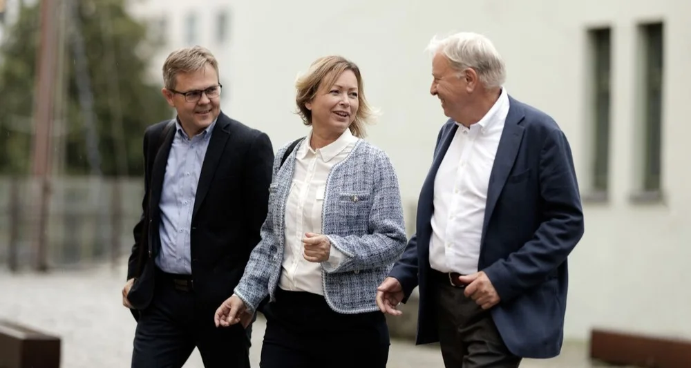 Cantor f v Svein Roger Hoggen Unni Urke Korsedal Helge Boe foto cantor