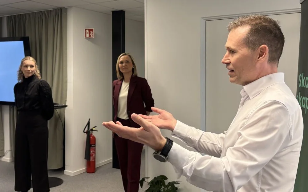 Jan Tore Holen med Eliassen og Tung foto Marius