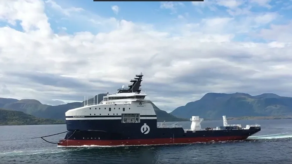 Vard Island Offshore Evolution foto Uavpic