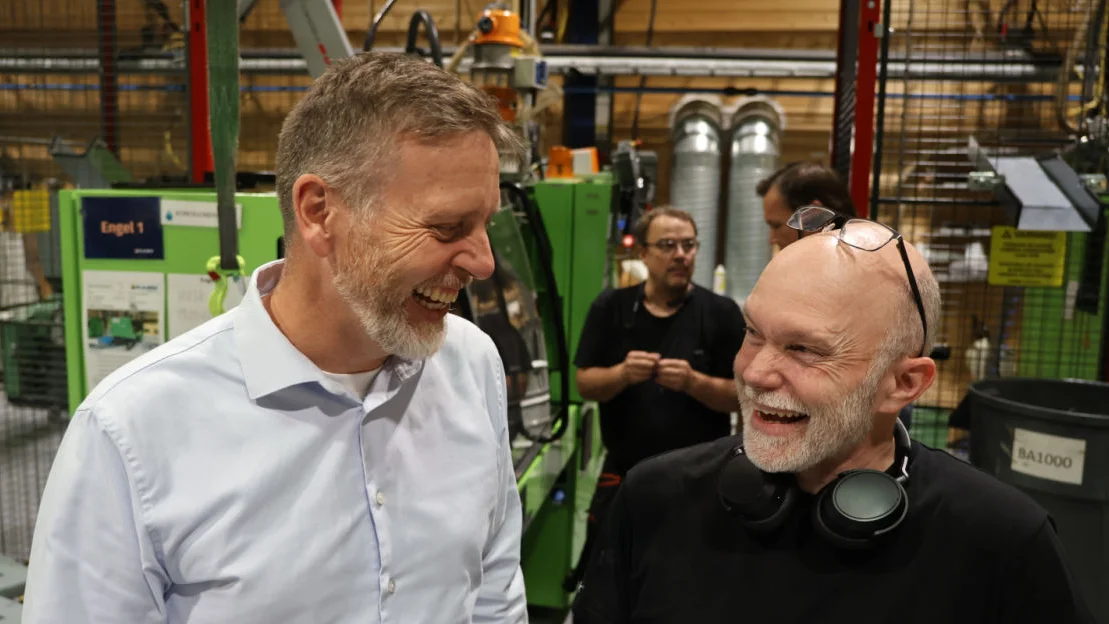 Pla mek Sykkylven fv dgl Petter Bunes og verktoy makar John Peeters foto Ogne