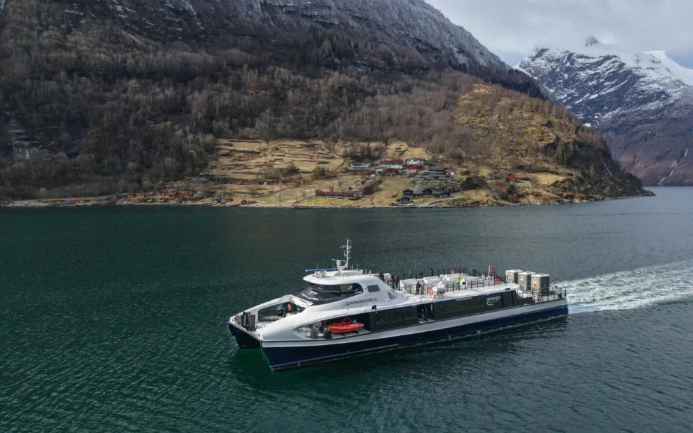 Geiiangerfjord III Geiranger Fjordservice 1