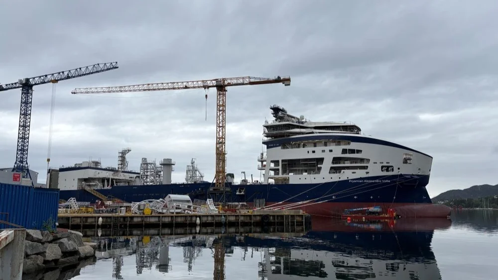 Vard Søviknes Prysmian kabelskip foto Marius