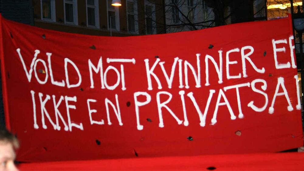 Lever du med vold